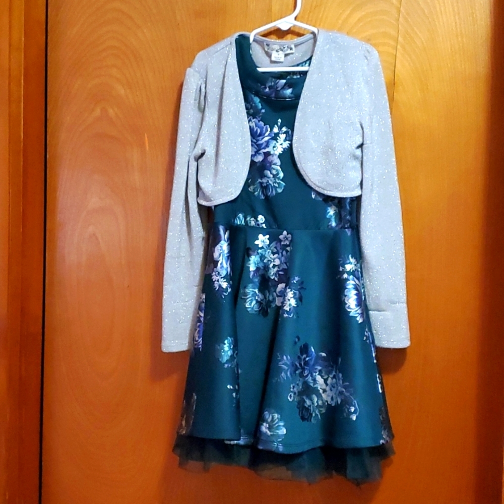 Girls dress